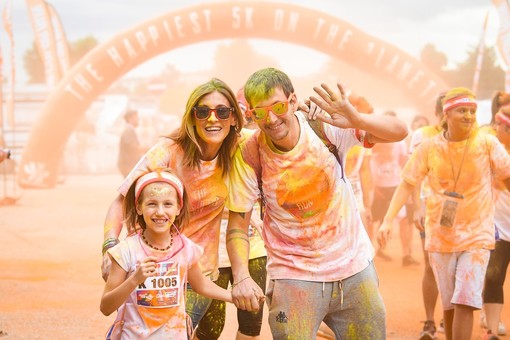 Color Run, oltre 8000 all'ultimo appuntamento di Milano