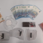 Landriano: due giovani trovati in auto con droga e contanti, arrestati