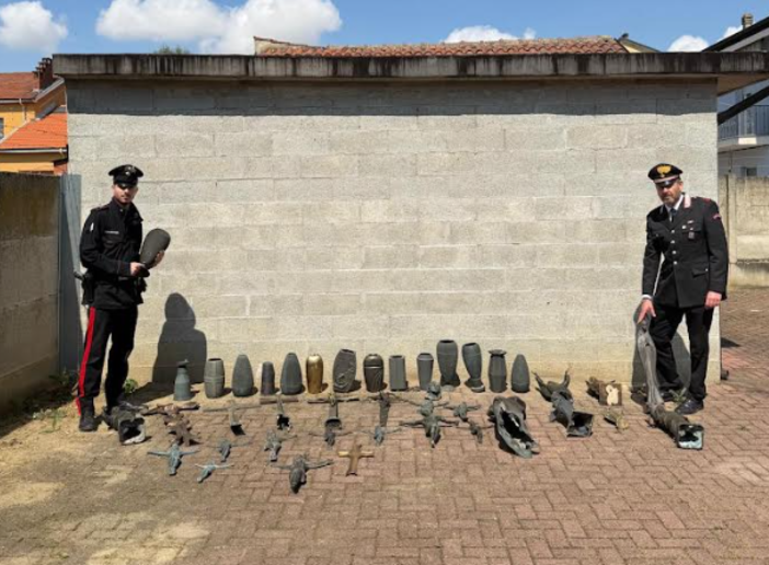 Sartirana, recuperata dai Carabinieri la refurtiva sottratta dal cimitero comunale