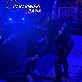 Pavia, controlli nel centro storico anche con metal detector. Quattro giovani segnalati alla Prefettura come assuntori di stupefacente