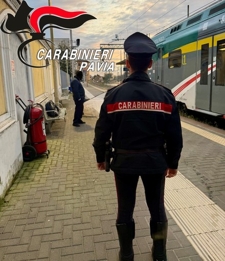 Pavia, i carabinieri recuperano la refurtiva rubata sul treno. Un denunciato per ricettazione