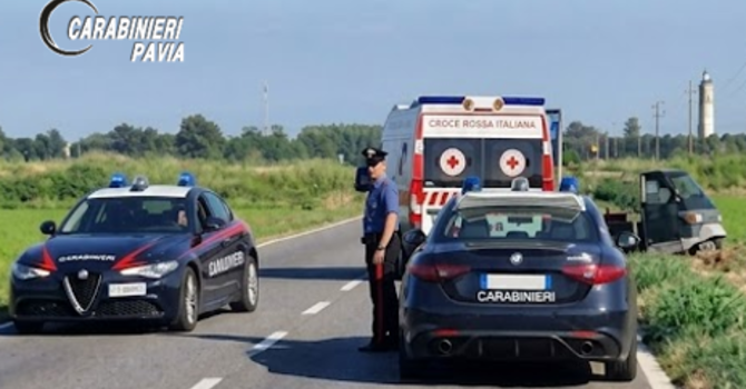 Cergnago, 83enne travolge con l'auto un Ape Car e scappa: incastrato dalle telecamere e dai varchi comunali e denunciato dai Carabinieri