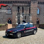 Pavia, sorpreso dai Carabinieri mentre ruba in una cantina. Arrestato Pavia, sorpreso dai Carabinieri mentre ruba in una cantina. Arrestato