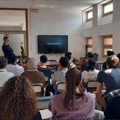 Vigevano, cultura della legalità: I carabinieri incontrano gli studenti