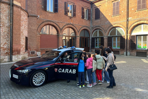 Vigevano, cultura della legalità: I bambini incontrano i Carabinieri
