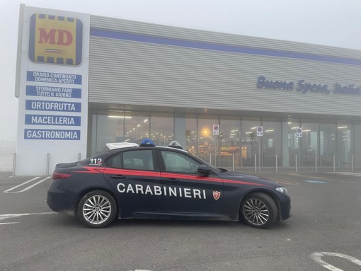 Voghera: raid nei negozi di Voghera, sventato furto all'Action. Denunciate quattro persone