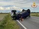 Si ribalta con l'auto sulla strada Sartirana-Breme, 39enne elitrasportata all'Humanitas