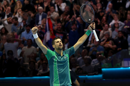 Djokovic spegne il sogno di Sinner, confermandosi il 'maestro' delle Atp Finals