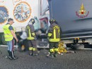Scontro tra camion sull'autostrada A21, conducente soccorso con l'elicottero al San Matteo