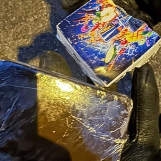 Abbiategrasso, droga nascosta nel giubbotto lanciato durante la fuga: arrestato giovane di 19 anni
