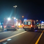 Sant'Angelo Lomellina: scontro tra auto nella notte, soccorse 5 persone