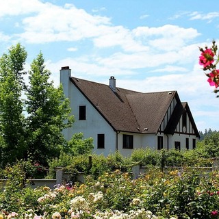 Erba sintetica e outdoor living: come stanno cambiando gli spazi esterni delle case moderne