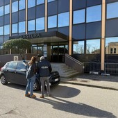 Pavia, rapina nei pressi dell'autostazione: la Polizia di Stato individua e arresta l’autore, restituendo la collanina rubata ad un quindicenne