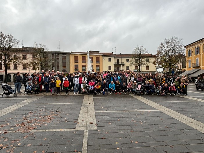 Mede, grande successo della camminata benefica "Per...Angelica!"