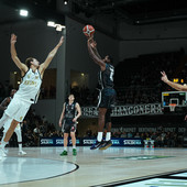 (PHOTOCREDIT: DERTHONA BASKET)