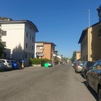 Magenta, undicenne avvicinata da uno sconosciuto in furgone: fugge e si salva