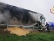 Casteggio-Broni: camion in fiamme sull'autostrada A21, sul posto i Vigili del fuoco Casteggio-Broni: camion in fiamme sull'autostrada A21, sul posto i Vigili del fuoco