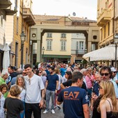 Basket, ondata di affetto per giocatori e staff della Bertram nel saluto di fine stagione con i tifosi Basket, ondata di affetto per giocatori e staff della Bertram nel saluto di fine stagione con i tifosi