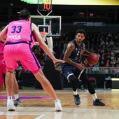 Basket, debutto amaro in EuroCup: Baglietto beffata a Riga da un canestro allo scadere Basket, debutto amaro in EuroCup: Baglietto beffata a Riga da un canestro allo scadere