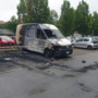 Magenta, incendio nel parcheggio di via Diaz, distrutte dalle fiamme due auto e un furgone