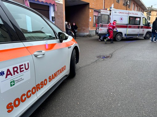 Mede: bimbo di 4 anni investito da un'auto, trasportato al Niguarda con l'elisoccorso Mede: bimbo di 4 anni investito da un'auto, trasportato al Niguarda con l'elisoccorso