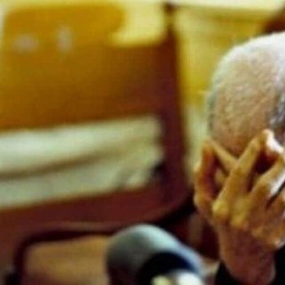 Corbetta: minacce e percosse ai genitori per i soldi, divieto di avvicinamento per un 53enne
