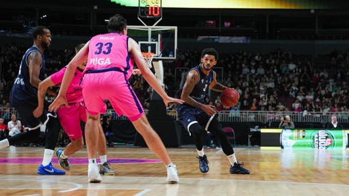 Basket, debutto amaro in EuroCup: Baglietto beffata a Riga da un canestro allo scadere Basket, debutto amaro in EuroCup: Baglietto beffata a Riga da un canestro allo scadere