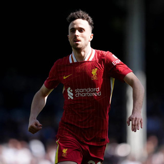 Calcio in lutto: il giocatore del Liverpool Diogo Jota muore in un incidente d'auto in Spagna