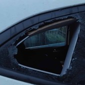 Abbiategrasso: vandalismi sulle auto a ripetizione, cittadini esasperati