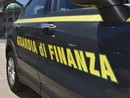 Lombardia: frode fiscale da 1,7 milioni, GdF sequestra soldi e una Jaguar Lombardia: frode fiscale da 1,7 milioni, GdF sequestra soldi e una Jaguar