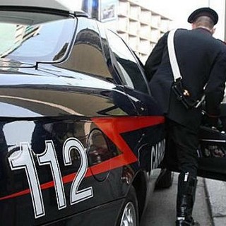 Sannazzaro: lite tra conviventi ubriachi degenera, i carabinieri scoprono una 23enne irregolare in Italia