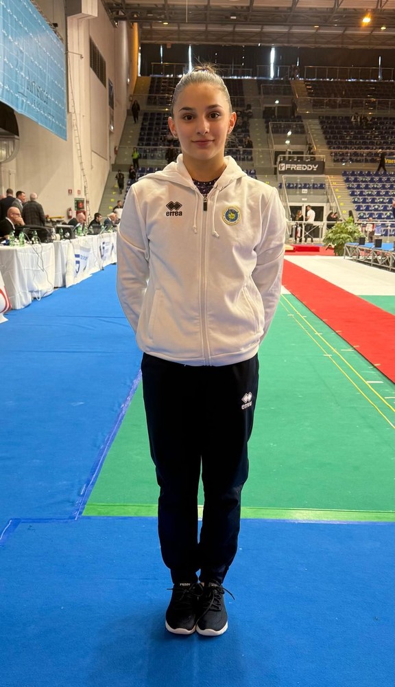 Ginnastica, Giulia Santinato (La Costanza Massucchi Mortara) conquista il sesto posto alla trave nel trofeo internazionale città di Jesolo