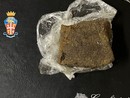 Pavese: segnalate tre persone per consumo di sostanze stupefacenti. Sequestrato un panetto di hashish da 2 etti