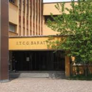 Voghera: allarme incendio all'istituto tecnico &quot;Baratta&quot;, sul posto i Vigili del fuoco
