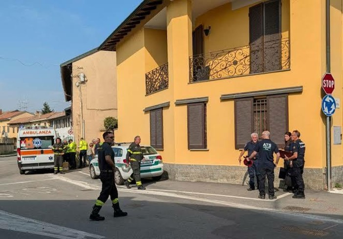 Tragedia sul lavoro a Robecco: operaio precipita dal tetto e muore sul colpo Tragedia sul lavoro a Robecco: operaio precipita dal tetto e muore sul colpo