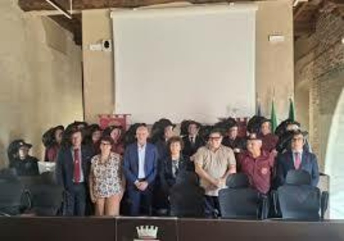 Abbiategrasso si prepara al raduno regionale dei Bersaglieri: un viaggio tra memoria, fanfare e le nuove generazioni Abbiategrasso si prepara al raduno regionale dei Bersaglieri: un viaggio tra memoria, fanfare e le nuove generazioni