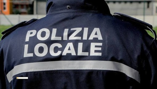 Vigevano: polizia locale, controllo in strada: sequestrata sostanza stupefacente. Ritirata la patente Vigevano: polizia locale, controllo in strada: sequestrata sostanza stupefacente. Ritirata la patente