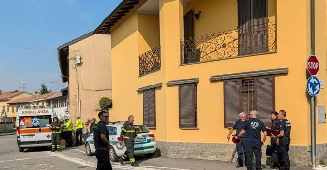 Tragedia sul lavoro a Robecco: operaio precipita dal tetto e muore sul colpo