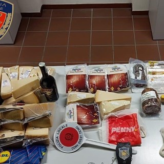 Trecate, la Polizia locale arresta ladro seriale di supermarket