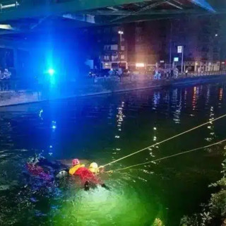 Corsico: finisce in auto nel Naviglio, muore un 24enne