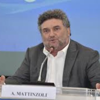 Coronavirus, positivo l’assessore Mattinzoli. Test su tutta la giunta della Lombardia Coronavirus, positivo l’assessore Mattinzoli. Test su tutta la giunta della Lombardia