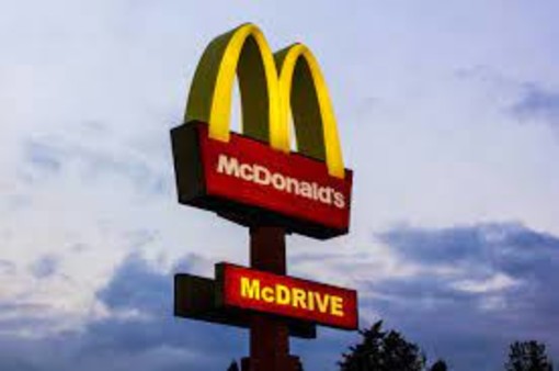 Apre il McDonald’s a Trecate