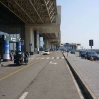 Brutta sorpresa per un magentino a Malpensa: “O paghi 760 euro per il bagaglio extra o resti a terra”