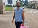 Magenta, la storia di Massimo: “Sono in disgrazia, dormo sotto i portici e fatico perfino a mangiare” Magenta, la storia di Massimo: “Sono in disgrazia, dormo sotto i portici e fatico perfino a mangiare”