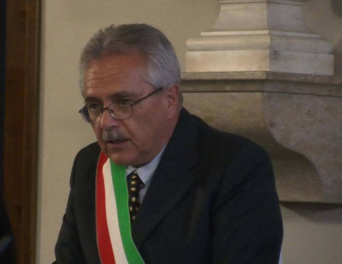 (il sindaco di Mortara Ettore Gerosa aveva 70 anni)