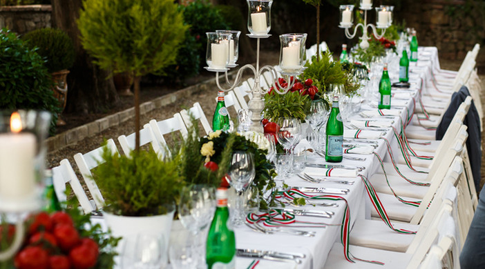 Noleggio tavoli per matrimoni ed eventi: tipologie, prezzi e soluzioni