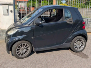 Magenta: parcheggiata davanti a un’uscita di casa a Pontevecchio, ma l’auto risulta rubata