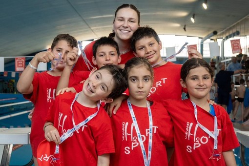 Vigevano: alla piscina Mondetti, la terza tappa di &quot;Nuota per un sorriso&quot; con 70 bambini iscritti