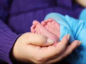 Bonus Mamme 2025: contributo mensile per le lavoratrici con almeno due figli