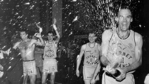 Basket: 30 anni dopo, Pavia riabbraccia la leggenda Oscar Schmidt